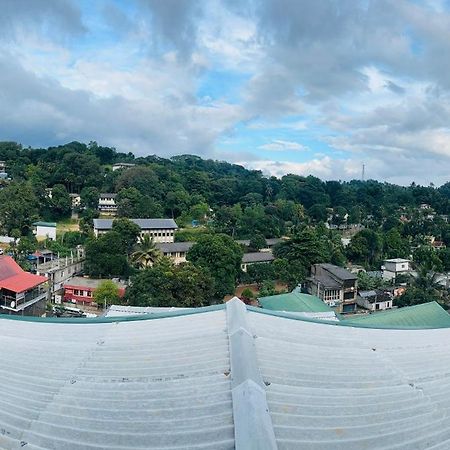 Mountain White Villa By Sunrise Kandy Exterior photo