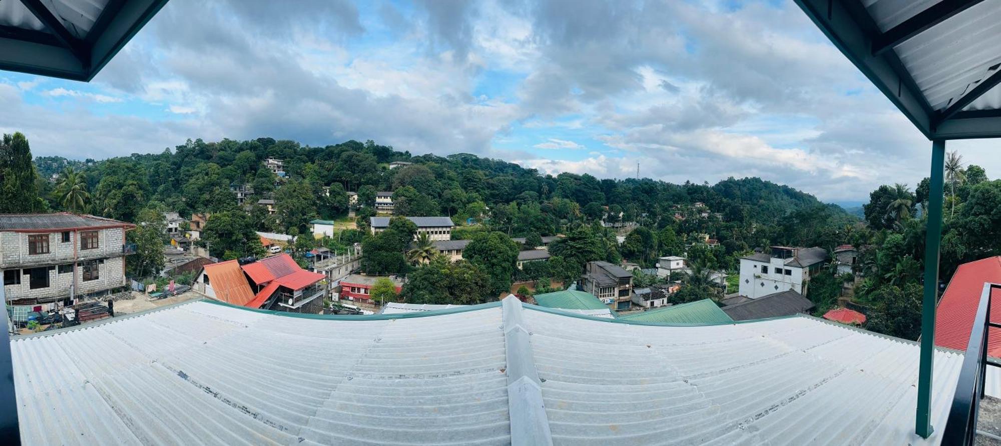 Mountain White Villa By Sunrise Kandy Exterior photo